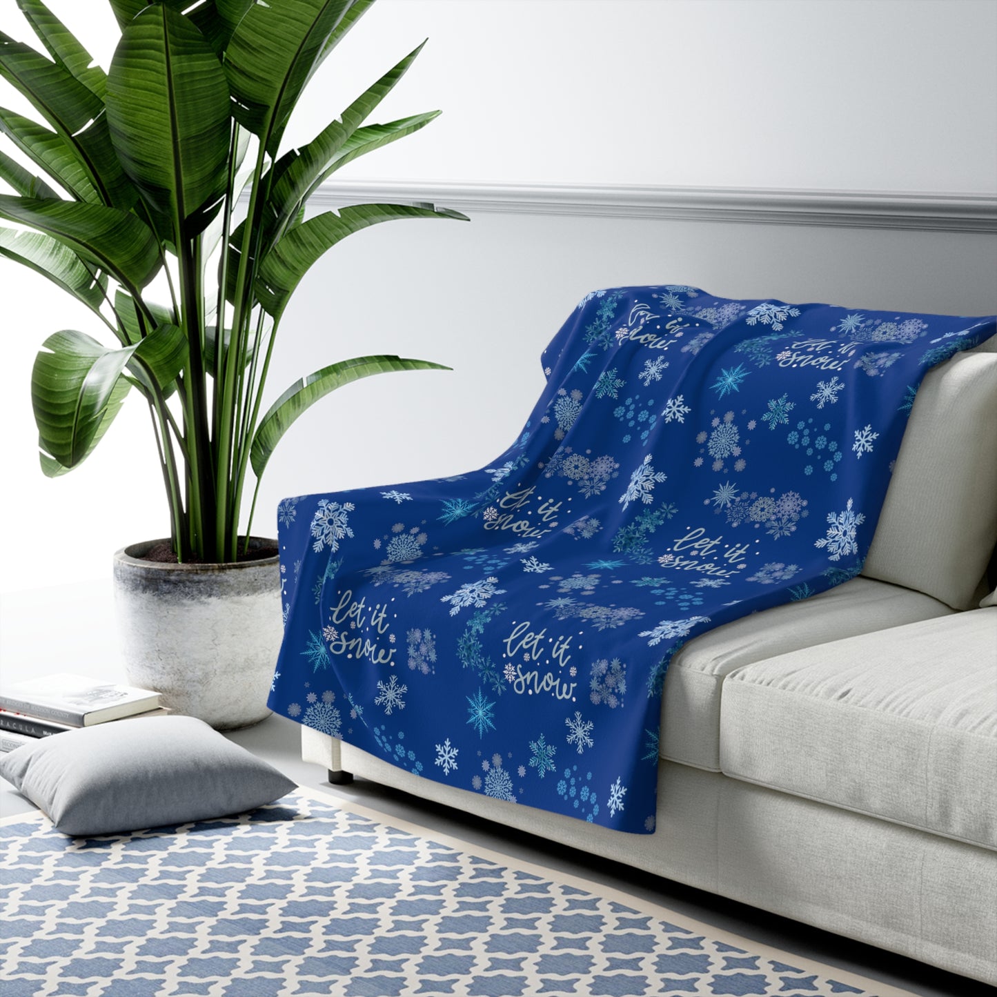 Cozy 'Let It Snow' Fleece Blanket with Snowflake Design - Handcrafted Warmth